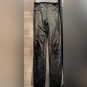 Spanx velvet leggings